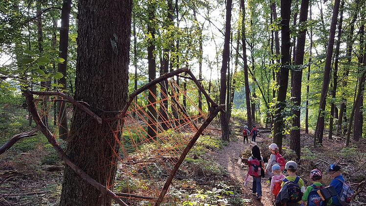 Ein tolles Erlebnis wurde die Waldwoche des Kindergartens Kirchaich; wegen des Eichenprozessionsspinners wurde sie vorzeitig abgebrochen.