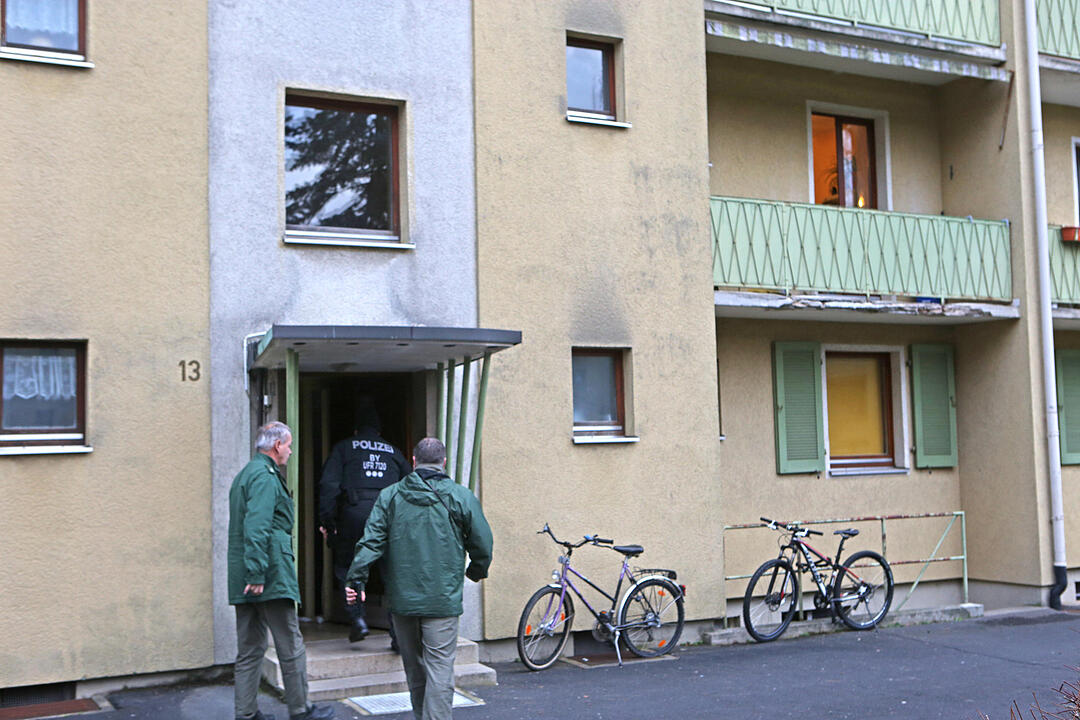 SEK-EInsatz in Schweinfurt unblutig beendet - Zwei Schuetzen festgenommen