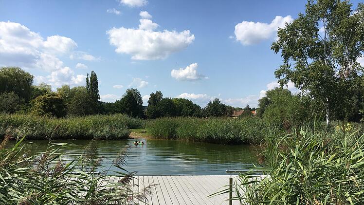 Der Badebereich am Pfaffenweiher gleich beim Schlosspark.Foto: Schreiber