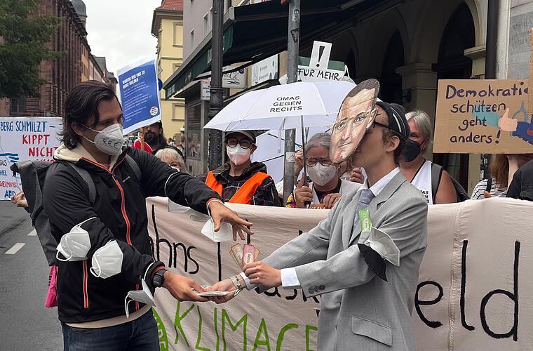 Spahn & Co. zu Gast in Würzburg: Tagung ruft Demonstranten auf den Plan