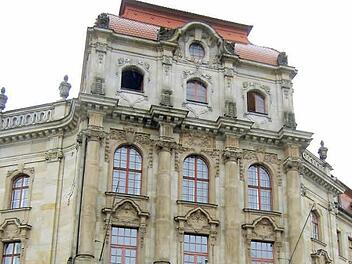 Immer mehr Zeugen belasten den wegen schweren Betrugs angeklagten Kaufmann. Der 51-Jährige beteuert in der Verhandlung am Landgericht Bayreuth (Bild) aber nach wie vor seine Unschuld. Foto: Stephan Tiroch