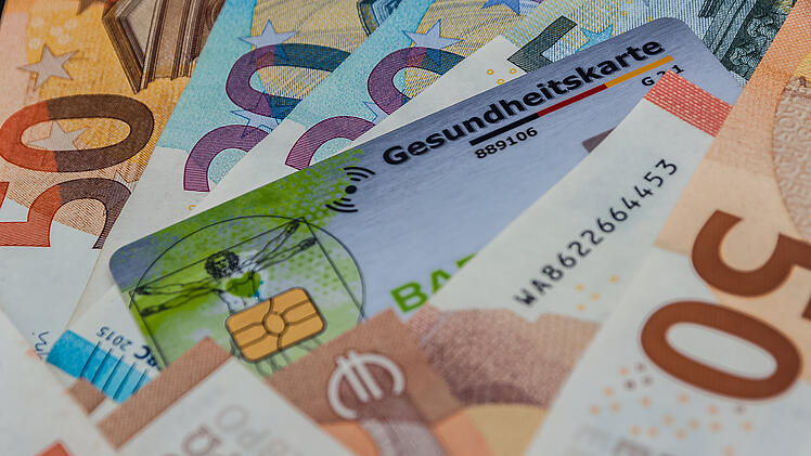 Reformen im Gesundheitssystem: Kassen wollen Kostenexplosion stoppen