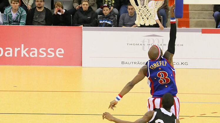 Am Dienstag waren die Harlem Globetrotters zu Gast in Coburg. Foto: Matthias Hoch