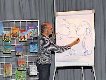 Ingo Siegner bei seiner Lesung in Eggolsheim  Foto: Mathias Erlwein