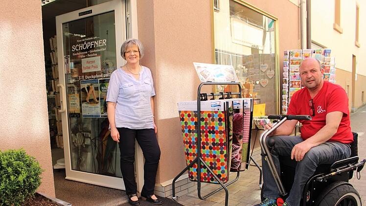 Die Marktgasse mit den anliegenden Geschäften wurde bereits vor Jahren barrierefrei gestaltet. Foto: Julia Raab