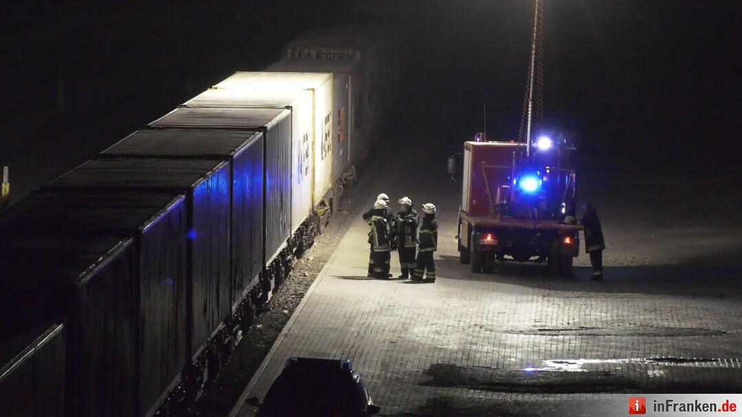 21-Jähriger bekommt Stromschlag und geht in Flammen auf