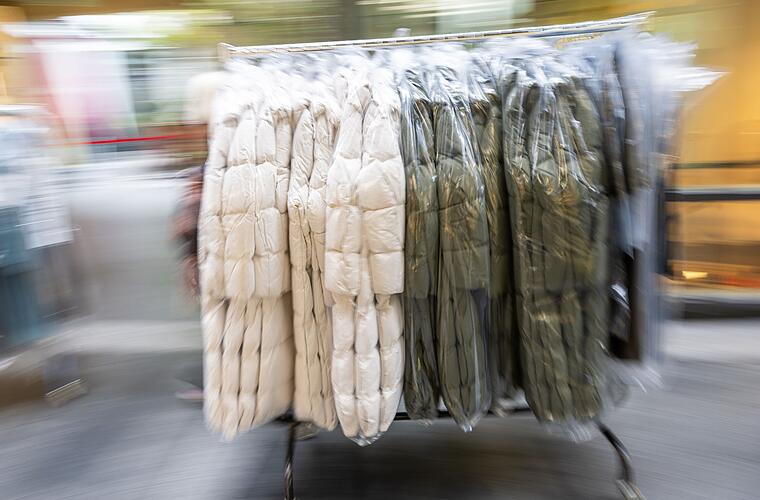 Studie: Modeindustrie steuert auf globalen Abschwung zu