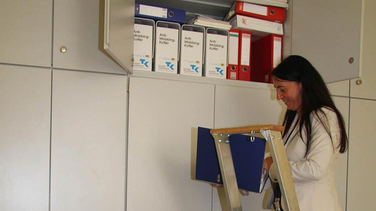 Für Marion Hoffmann beginnt an der Oberen Schule eine neue Ära, sie tritt die Nachfolge von Helmuth Breitenfelder an und räumt in den Ferien ihr Büro ein.