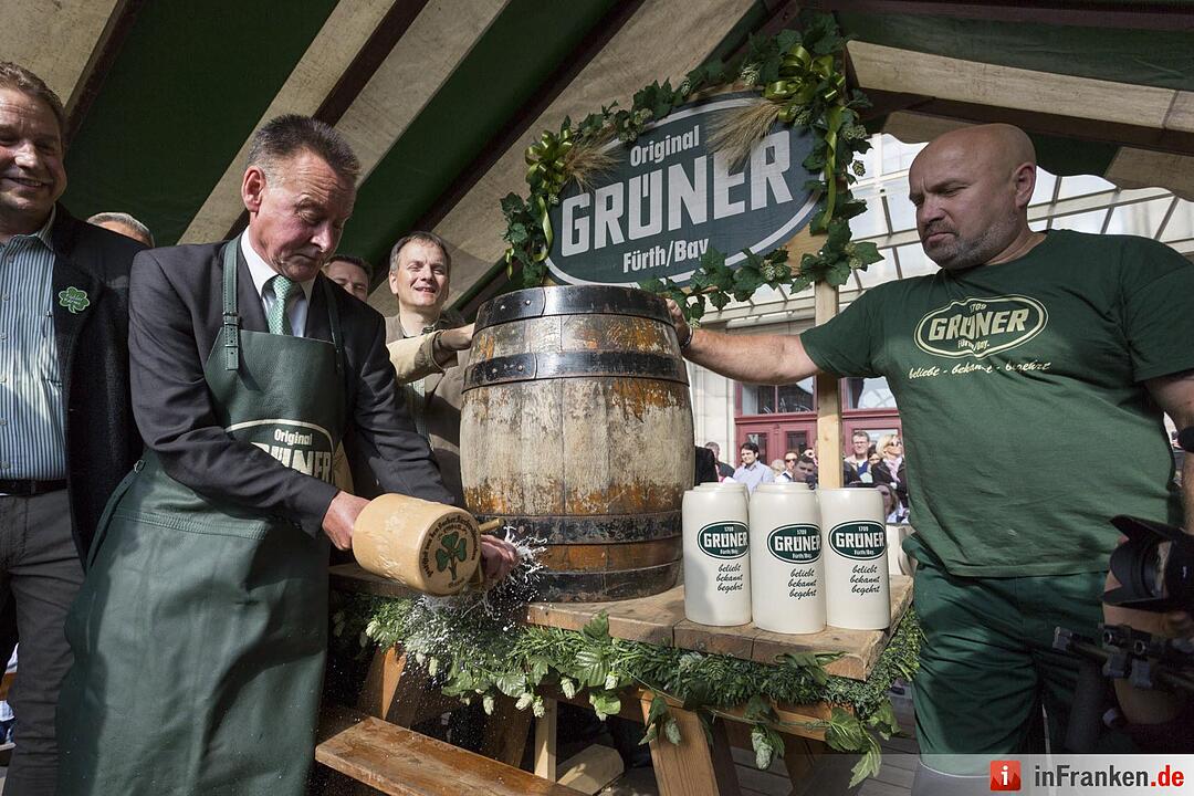 Fürther Michaeliskirchweih eröffnet