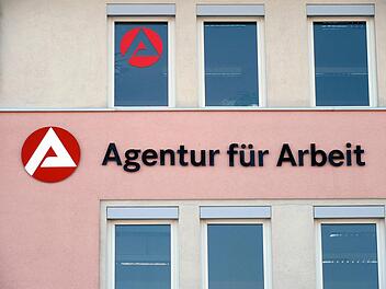 Die Agentur für Arbeit ist weiterhin eine wichtige Adresse bei der Jobvergabe.
