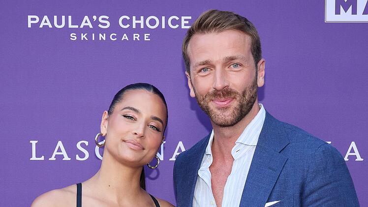 Auf der Berliner Fashion Week verriet Moderatorin Amira Aly, was sie ihrem Freund Christian Düren zum Geburtstag geschenkt hat.