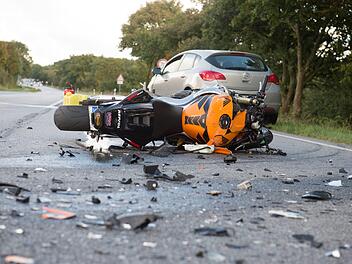 Bei Sch&ouml;llkrippen hat sich am Freitag ein Unfall ereignet. Mehrere Menschen wurden dabei verletzt. Symbolfoto: Benjamin Nolte/dpa