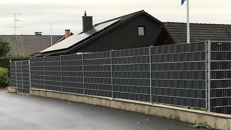 Eine Zustimmung des Gemeinderates vorausgesetzt, soll bald die gesetzliche Maximalh&ouml;he von zwei Metern f&uuml;r die Einfriedung von Grundst&uuml;cken in Sand gelten. Markus Burkard/Gemeinde Sand