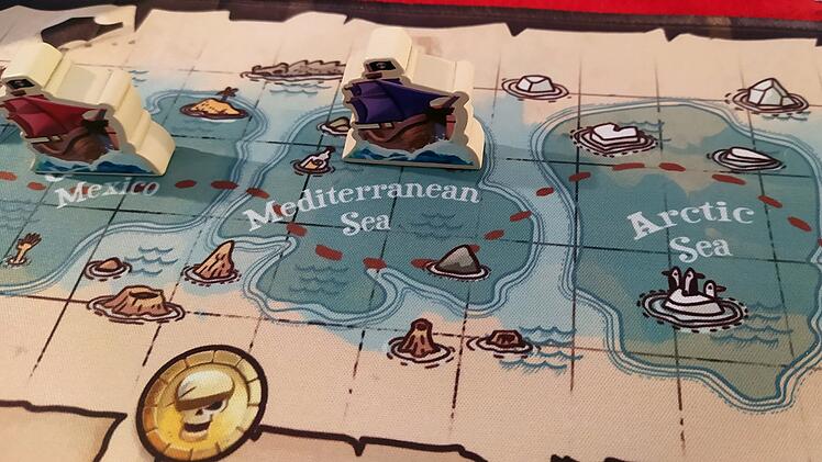 Pirate Tales im Test: Tolles Familienspiel mit Würfeln, Karten und Piraten