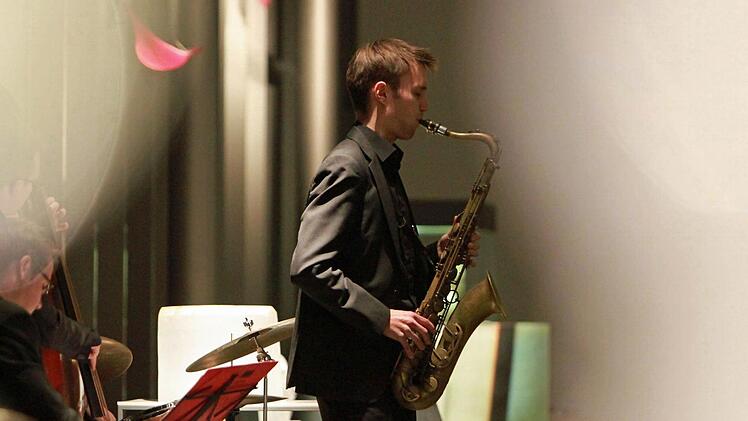 Impressionen vom Gastspiel des Konstantin Herleinsberger Quartetts im Glasmuseum Rosenau.Foto: Jochen Berger