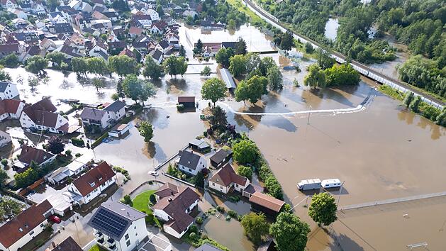 Starkregen, Hochwasser & Co: So schützt du Haus und Garten