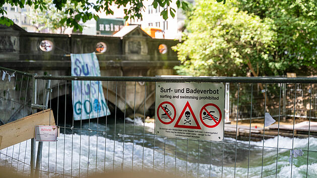 Die Eisbachwelle in M&uuml;nchen