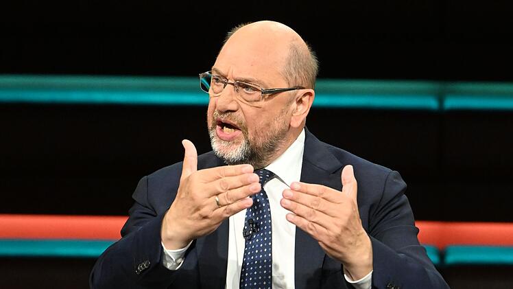 Der Ex-SPD-Vorsitzende Martin Schulz echauffierte sich am Dienstagabend lautstark über das Treiben von US-Präsident Donald Trump und nannte ihn einen "autoritären Herrscher".