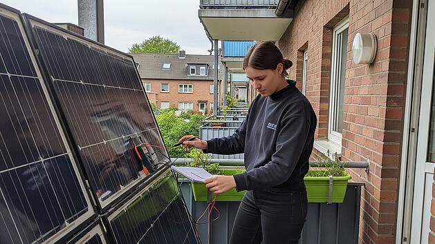 Balkonkraftwerk Test: So funktioniert unser Bewertungssystem und Fragebogen