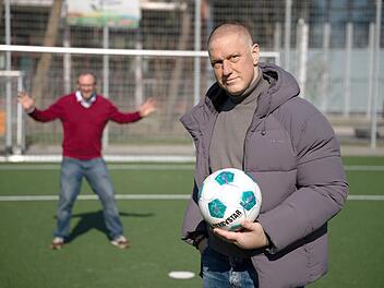 Der Ex-Bundesliga-Star Ivan Klasnić hat mit frei verfügbaren Schmerzmitteln keine guten Erfahrungen gemacht. In der ARD-Doku "Hirschhausen und der Schmerz" erzählt er von seinem Schicksal.