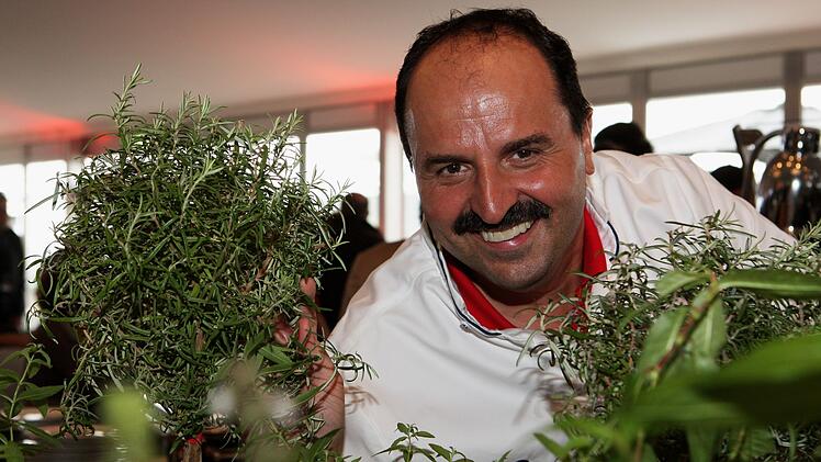 Johann Lafer ist ein Gute-Laune-Garant in vielen Kochsendungen.