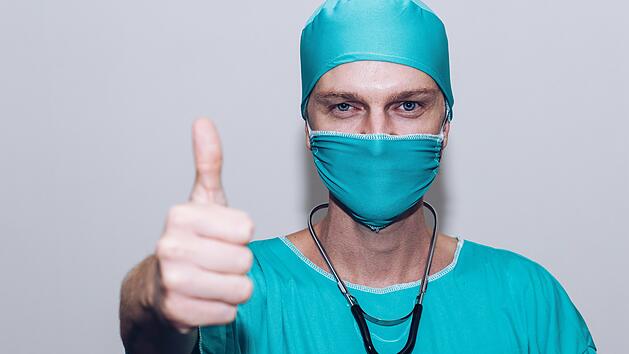 Nürnberg: Schüler zeigen Solidarität mit Personal des Klinikums