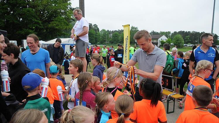 Bei der Siegerehrung  Foto: Karl Heinz Wirth