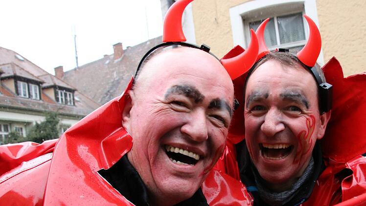 Marktplatztreiben in Stadtsteinach. Foto: Jürgen Gärtner