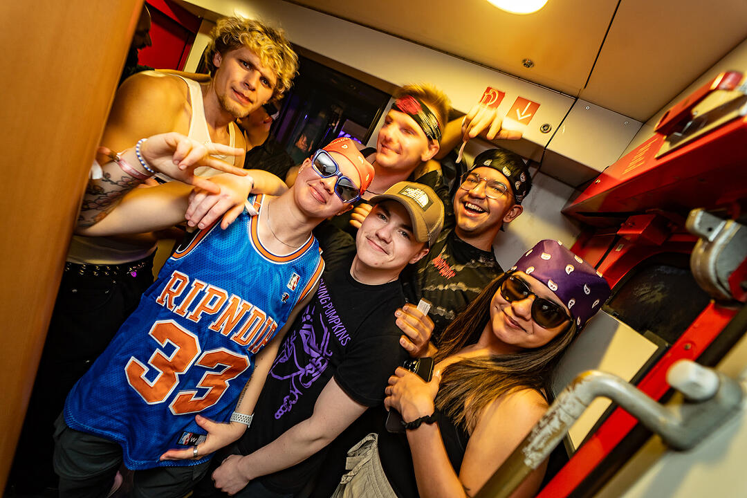 Die beste Party im Zug!