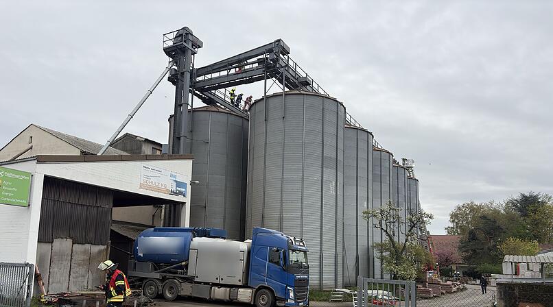 Wiesentheid: Tod in Getreide-Silo - Rettungskr&auml;fte schildern Einsatz