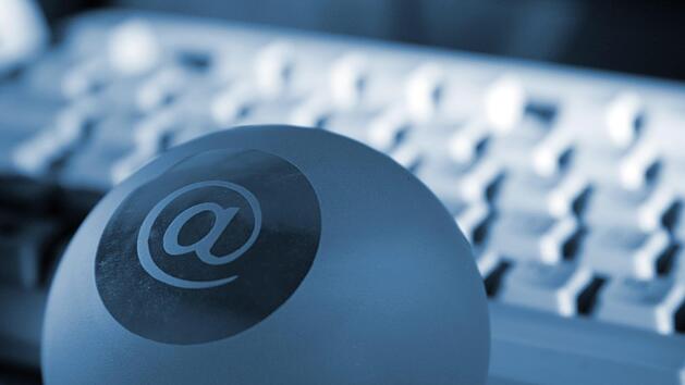 Nach Anschaffung von iPads auf Leasingbasis beschloss das Gremium nun auch, die auch von der Schulleitung bef&uuml;rworteten WLAN-Hotspots f&uuml;r alle Klassenzimmer der Ebensfelder Pater-Lunkenbein-Schule installieren zu lassen.  Foto: Rainer Sturm/pixelio