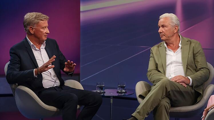 Die ehemaligen B&uuml;rgermeister von Hamburg und Berlin, Ole von Beust (links) und Klaus Wowereit diskutierten bei "Maischberger" &uuml;ber das Erstarken der AfD.