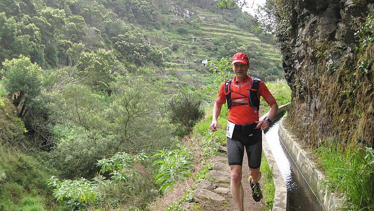 Der Ludwigschorgaster Michael Kraus startete mit seiner Frau Silvia bei einem Etappenlauf auf der faszinierenden portugiesischen Insel Madeira. Foto: privat