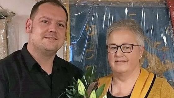 Der Vorsitzende Markus Hofmann dankte Claudia Lämmlein.  Fotos: pr