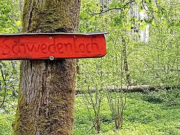 Rund um das Schwedenloch im W&auml;ssernachtal ranken sich verschiedene Sagen.