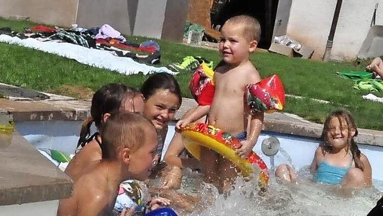 Attraktion für Kleinkinder ist ein neues Planschbecken. Foto: Simon Albrecht
