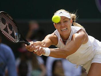 Es ist die Neuauflage des Wimbledon-Finales von 2016: Angelique Kerber gegen Serena Williams. Am Samstag (14. Juli 2018) steigt um 15 Uhr auf dem Centre Court in London das Endspiel des Grand-Slam-Turniers. Foto: Tim Ireland / AP / dpa
