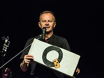 Willy Astor gastierte im fast ausverkauften Coburger Kongresshaus.Foto: Jochen Berger