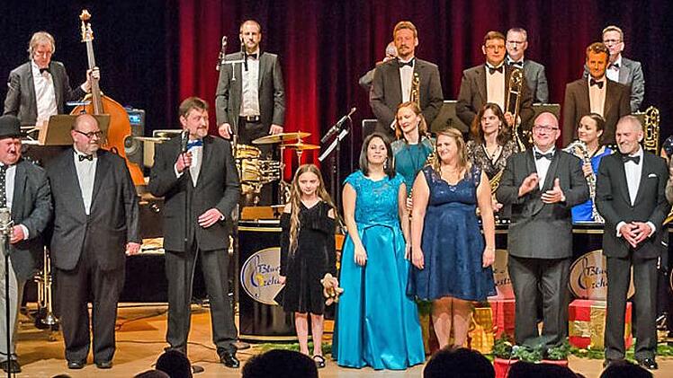 Das "Blue-Moon-Orchestra" wird bei Auftritten im Kreiskulturraum Kronach stets umjubelt. Foto: K.-H. Hofmann