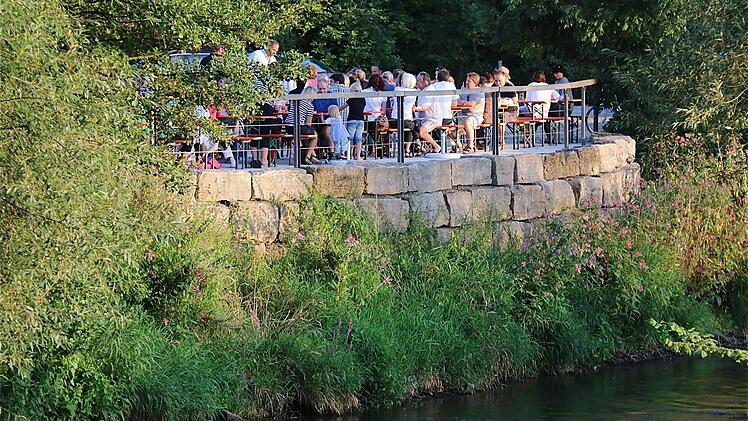 Gemütliche Museumsinseln an der Fränkischen Saale.