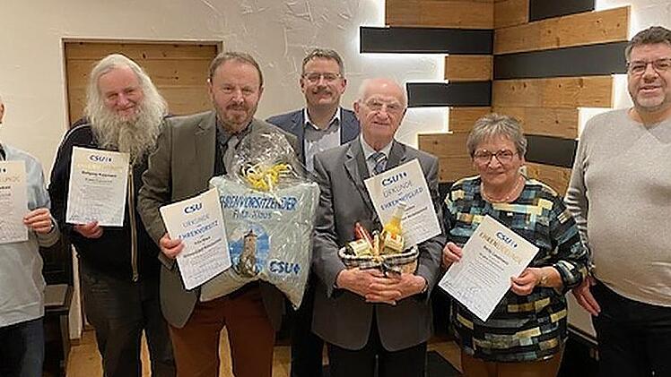 Ehrungen standen bei der CSU Waischenfeld an (v. l.): Bernhardt Sebald, Wolfgang Huppman, Fritz Klaus, Bürgermeister Thomas Thiem, Paul Lindner, Karin Landmann und Heiko Uhlig.