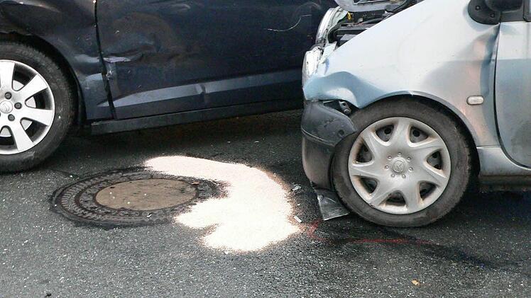 Ausgelaufenes Öl wurde von der Feuerwehr gebunden. Foto: privat