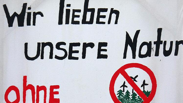Die Kommune will Windkraftanlagen bei Welsberg im Bürgerwald, die Anwohner wollen sie nicht. Foto: Berthold Köhler