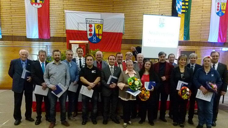 Sie wurden für ehrenamtliche Verdienste ausgezeichnet. Foto: Lothar Weidner