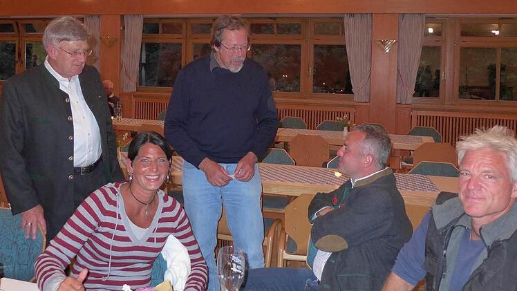 Voller Tatendrang für das Natursteinmuseum: Günter Lipp, Steff Bauer, Professor Roman Koch, Martin Graser und Sören Ernst (v. li.) Foto: Sabine Meißner