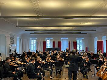 Bamberg: "Unvollendete", Star-Wars-Melodien und mehr - Großes Orchesterkonzert mit neun Jahre altem Solisten findet statt