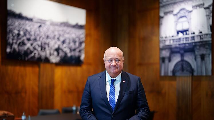 Österreich - Bundeskanzler Christian Stocker