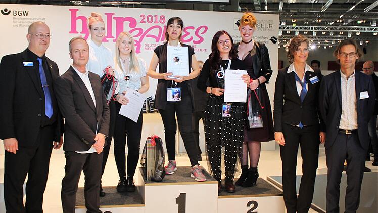 Die Preisverleihung. Hans-Knut Thoma