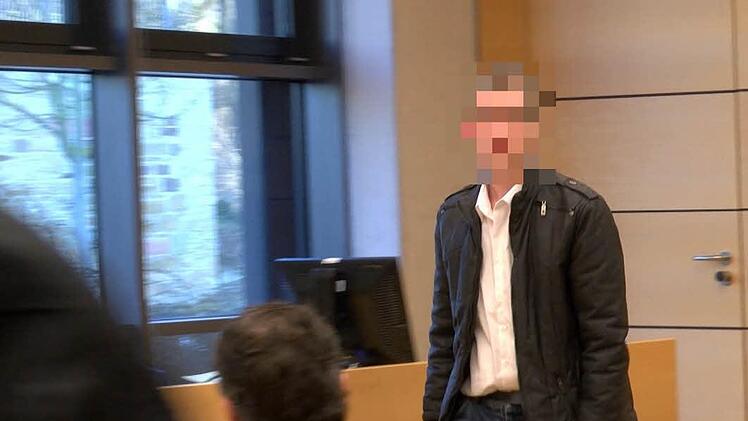 Das Landgericht Würzburg verurteilte den 20-jährigen Haupttäter am Donnerstag für die Tat im Schlosspark des unterfränkischen Wiesentheid im Januar 2016 zu elf Jahren Gefängnis. Foto: News5/Herse