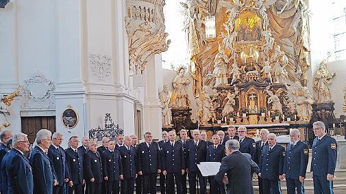 Der Polizeichor Würzburg sang in Gößweinstein.